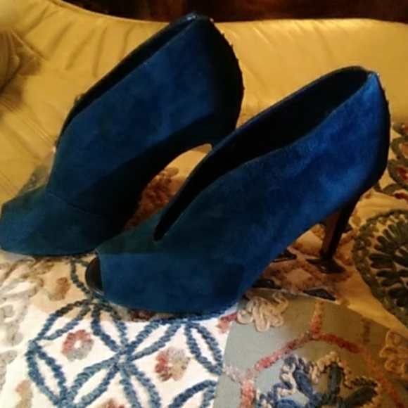 Beautiful Blue Halogen's by Nordstrom - Picture 2 of 7